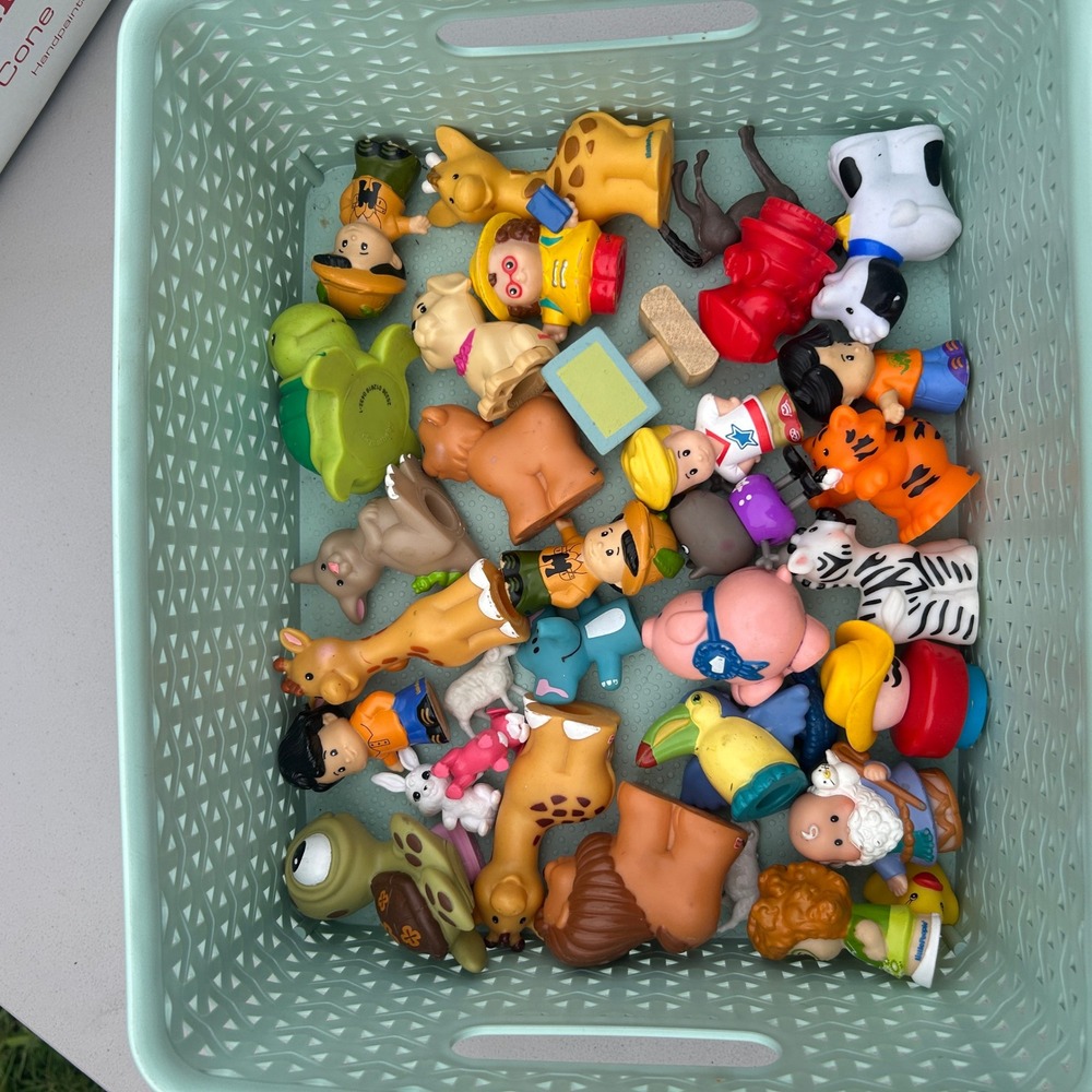 Fisher Price Little People Animal and Figure Lot Giraffe Lion Cow Tiger Zoo Farm